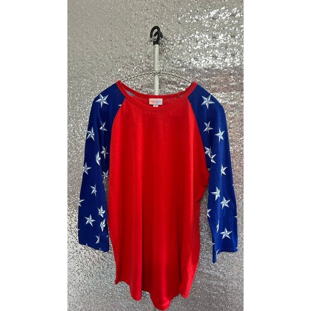LuLaRoe Randy Tee Women Size M Red Blue Stars Good 3/4 Sleeve Baseball Shirt